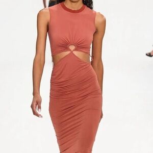Nensi Dojaka key hole dress.